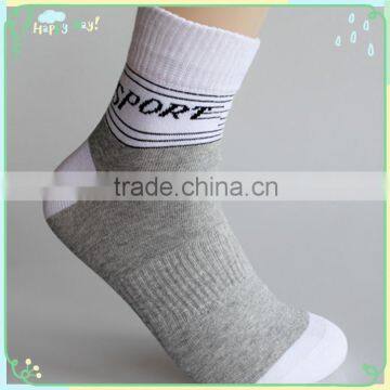 2016 new design sport socks custom logo sport compression socks