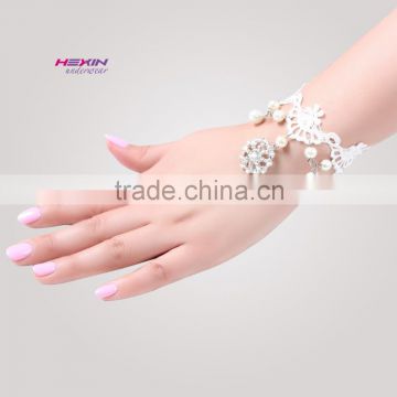 White Wholesale Charm Women New Modern Girls latest Fancy Bangles