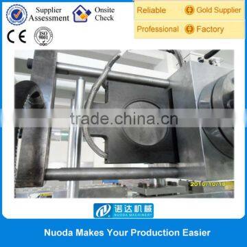 transparent or embossed plastic cast film extruding machine