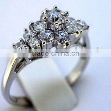 925 sterling silver ring with cz QCR095