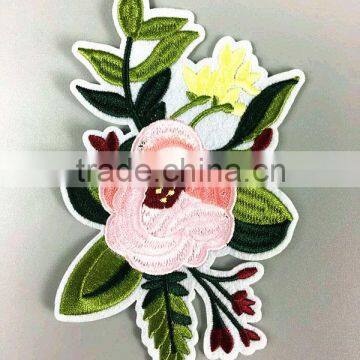 China custom made 3D embroidery patches,wholesale Rose embroidery patches