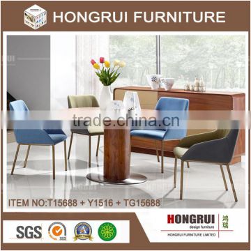 2016 hongrui Latest dining table design in wood , round Wooden Table, Wooden Dining Table set