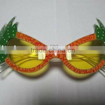 yellow cheap plastic party glasses