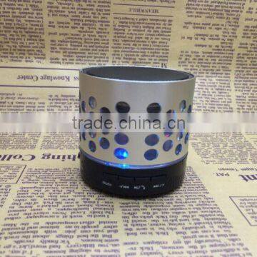 Round Hole Wireless Small Mobile Phone Bluetooth Speakers Subwoofer TF Card Speaker Hands-free Speaker With LED FM photo-4