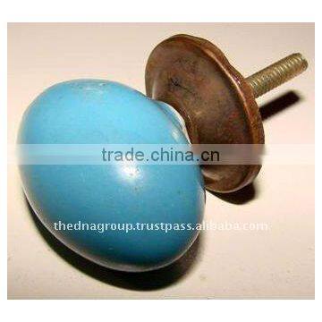 Furniture drawer pulls