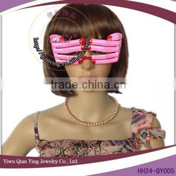 fake designer pink hand shaped cool design fancy party glasses