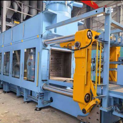 Fully automatic vertical molding machine