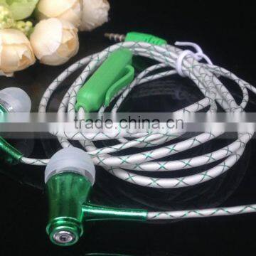 Metal Head Cheap Colorful Earphones Headset LED Flash Night Light Noctilucent Earphone With Clip Mic For Smart Phone photo-3