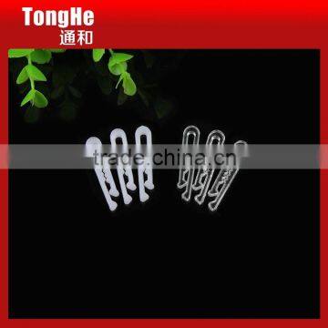 High Quality White R Shaped Plastic Shirt Clips photo-4