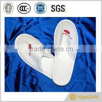 red logo disposable slippers