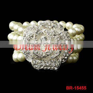 2016 the new deaign pearl flower bangle