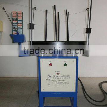 China Automatic Spring Wire Decoiler