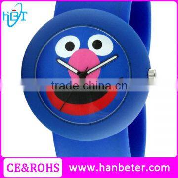 Selling fashion design japan movt silicone play watches for kids with factory price