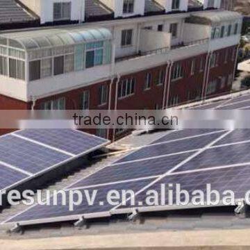 PV solar panel mounting structure for pitched roof