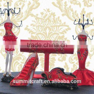 Embroidery Jewelry Set Display Wedding Jewelry Figurine Set photo-2