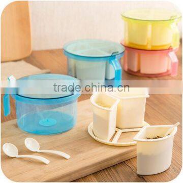 New Design 4 Cases Round Plastic Spice Bottles Wholesale Spice Box Seasoning Box photo-4
