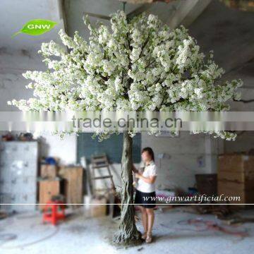 GNW BLS025 13 feet Silk Cherry Blossom Indoor Artificial Trees with White flowers for wedding decoration