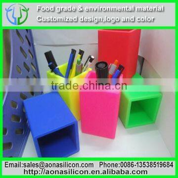 Fashion and cute silicone pen container,pen holder