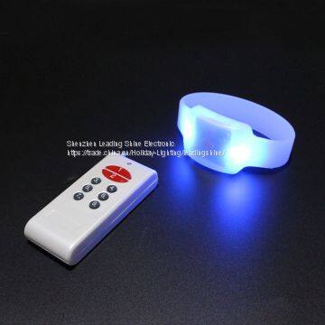 Promotional Convert Light Differnet Area Different Light Silicon Material Made Led Flashing Color Changing Wristband photo-2