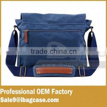 The Deluxe Commuting Original Messager Bag photo-3