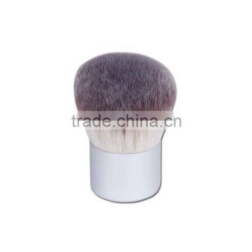 Kabuki concealer brush