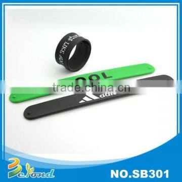 Fashion gifts slap promotional silicone bracelet