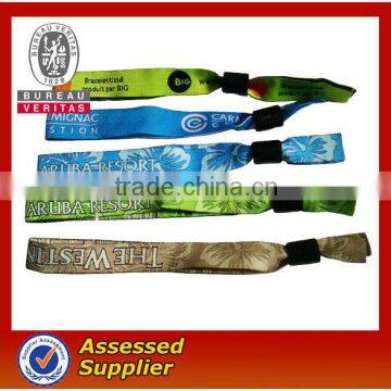 2014 Cheap Fashional Fabric CustomTextile Wristband Festivals