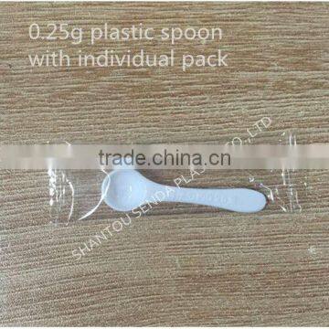 0.25g small plastic spoon Independent packaging measuring spoon