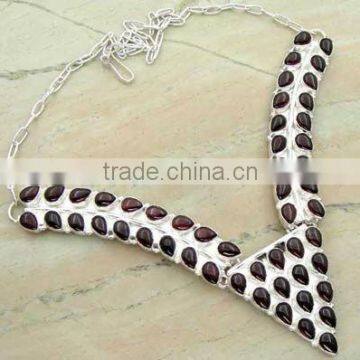 Beautiful ! Garnet & .925 Sterling Silver Necklace Jewelry Wholesale Jewellery