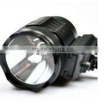 UltraFire UF-19B XM-L T6 800 Lumen Bicycle Front LED Flashlight with 4*18650 Battery Pack