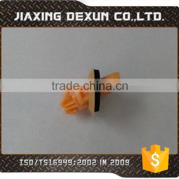 China Wholesale auto plastic fasteners for toyota and automotive plastic fasteners