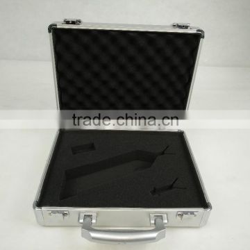 2016 New design crashprooof and waterproof aluminum gun case