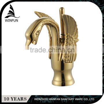 2105 Hot selling bathroom gold basin faucet