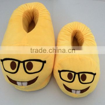 2016 Hot Popular Winter Warm Indoor Soft Plush Emoji Slippers For woman/hot sale PP cotton Whatsapp Emoji Slipper