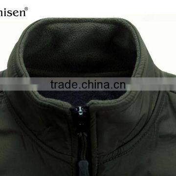 China Waterproof and Windproof Warm Men 100%nylon Softshell Vest photo-3