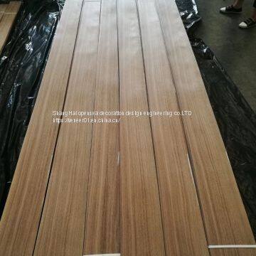 Natural North America black walnut straight grain wood veeer