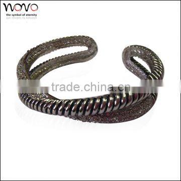 Factory direct wholesale Fashion asymmetric intersect crystal bangle