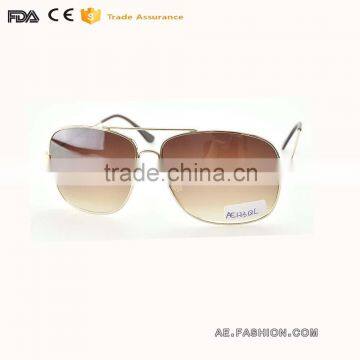 2016 Innovative Metal Decoration Sunglasses Square Shape