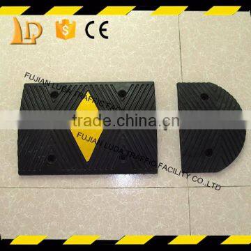 Durable Black Speed Bump/ Speed Hump/ Rubber Hump/ Speed Breaker for Road Safety photo-3