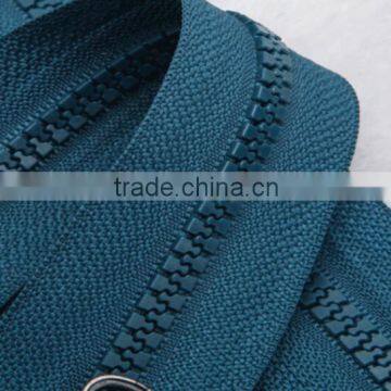 2016 High Quality Plastic Zipper photo-2