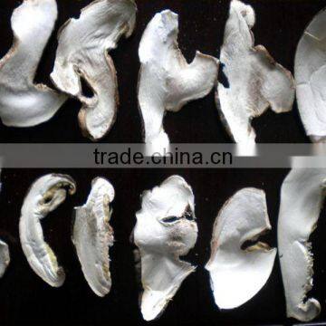 Dried shiitake mushroom chips