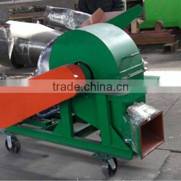 Mobile wood crusher