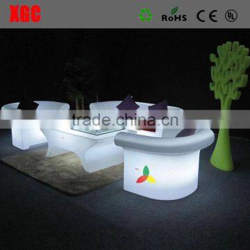 2017 Latest Modern Leisure Plastic Sofa and Table for Sale