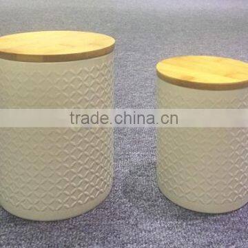 Set of 2 Canister with Wooden Lid