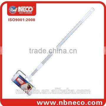 Telescopic long handle lint roller