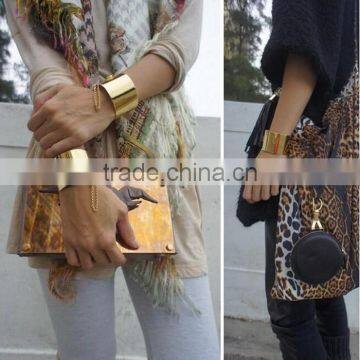 Women's Exaggerated Wide Metal Dichromatic Mirror Chain Bracelet Punk Bangle Bracelet
