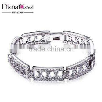 Luxury Evening Party Grand Rhodium Plated Brass Base Cubic Zirconia Bracelet