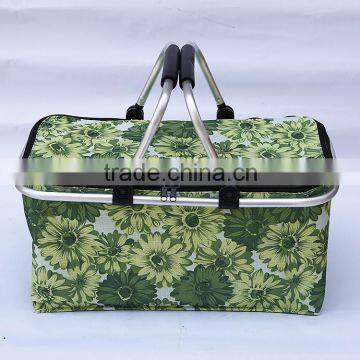 Foldable picnic basket with aluminum handle