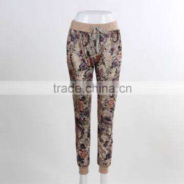 F5W30165 Floral Knit Trousers