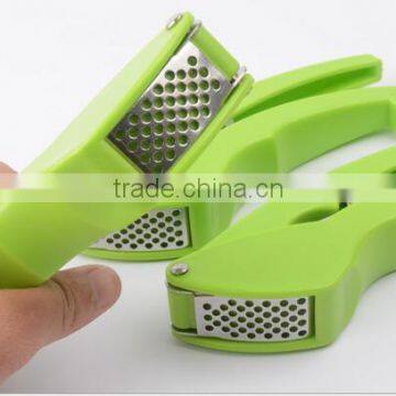 Cy286 ABS +Stainless Steel Handled Easily Clean Garlic Press photo-5